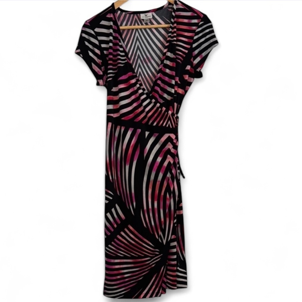 ⚫️ Worthington Stylish Black and Pink Geometric Wrap Dress Size Medium